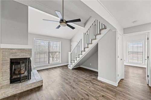 h-11903 W 58th Unit H Place, Shawnee, KS, 66216 | Card Image