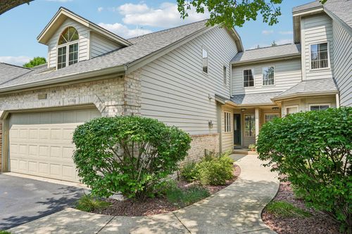 17725 W Wisconsin Ave, Brookfield, WI, 53045-2854 | Card Image