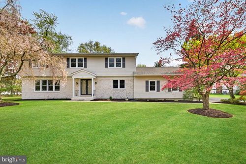 25 Park Hill Ter, PRINCETON JUNCTION, NJ, 08550-1944 | Card Image