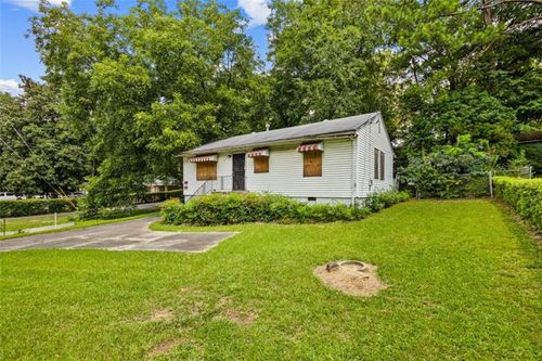 449 Hamilton E Holmes Drive, Atlanta, GA, 30318 | Card Image