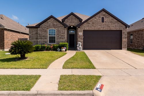 2274 Tallow Dr, Portland, TX, 78374-3051 | Card Image
