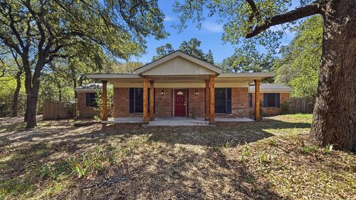 1004 Lakeview Dr, Joshua, TX, 76058-4806 | Card Image
