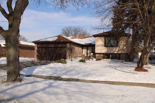 13227 Canterbury Dr, Sterling Heights, MI, 48312-3220 | Card Image