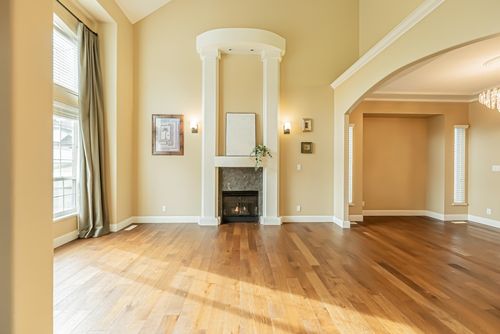 {{alt}} | Card Image