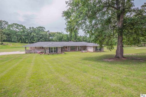 549 Jim Reeves Rd, Columbia, LA, 71418-9575 | Card Image