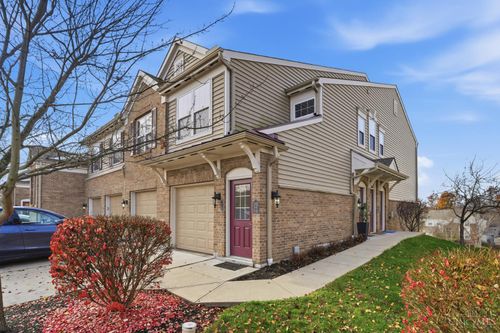 7643 Skyview Cir, Cincinnati, OH, 45248-1932 | Card Image