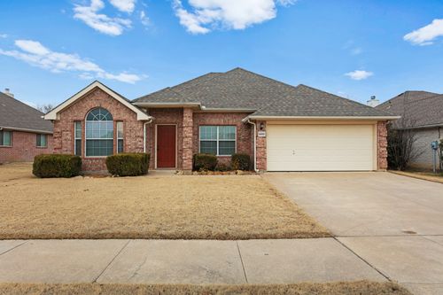 5800 Creekway Dr, Argyle, TX, 76226-2281 | Card Image