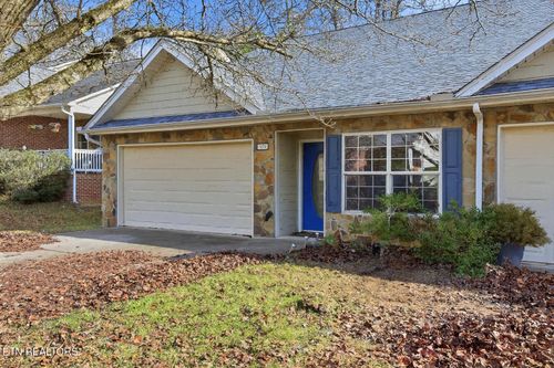 5274 Avery Woods Ln, Knoxville, TN, 37921-5242 | Card Image