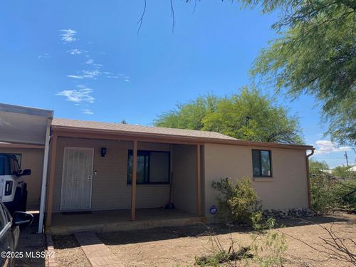 1002 E Simmons St, Tucson, AZ, 85719-1637 | Card Image