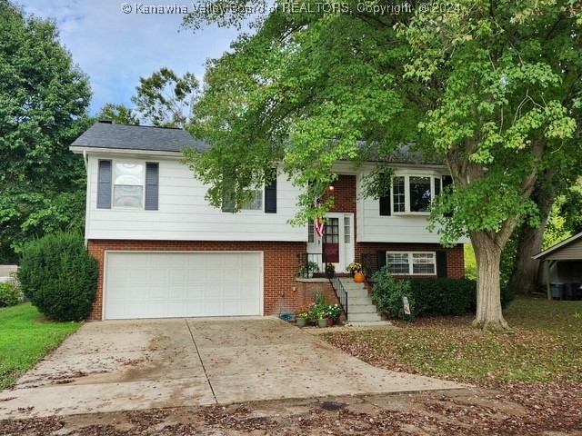 Everest Cir, Saint Albans, WV 25177