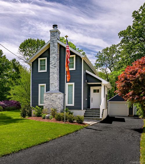 19 Maryland Ave, North Castle, NY, 10504-2030 | Card Image