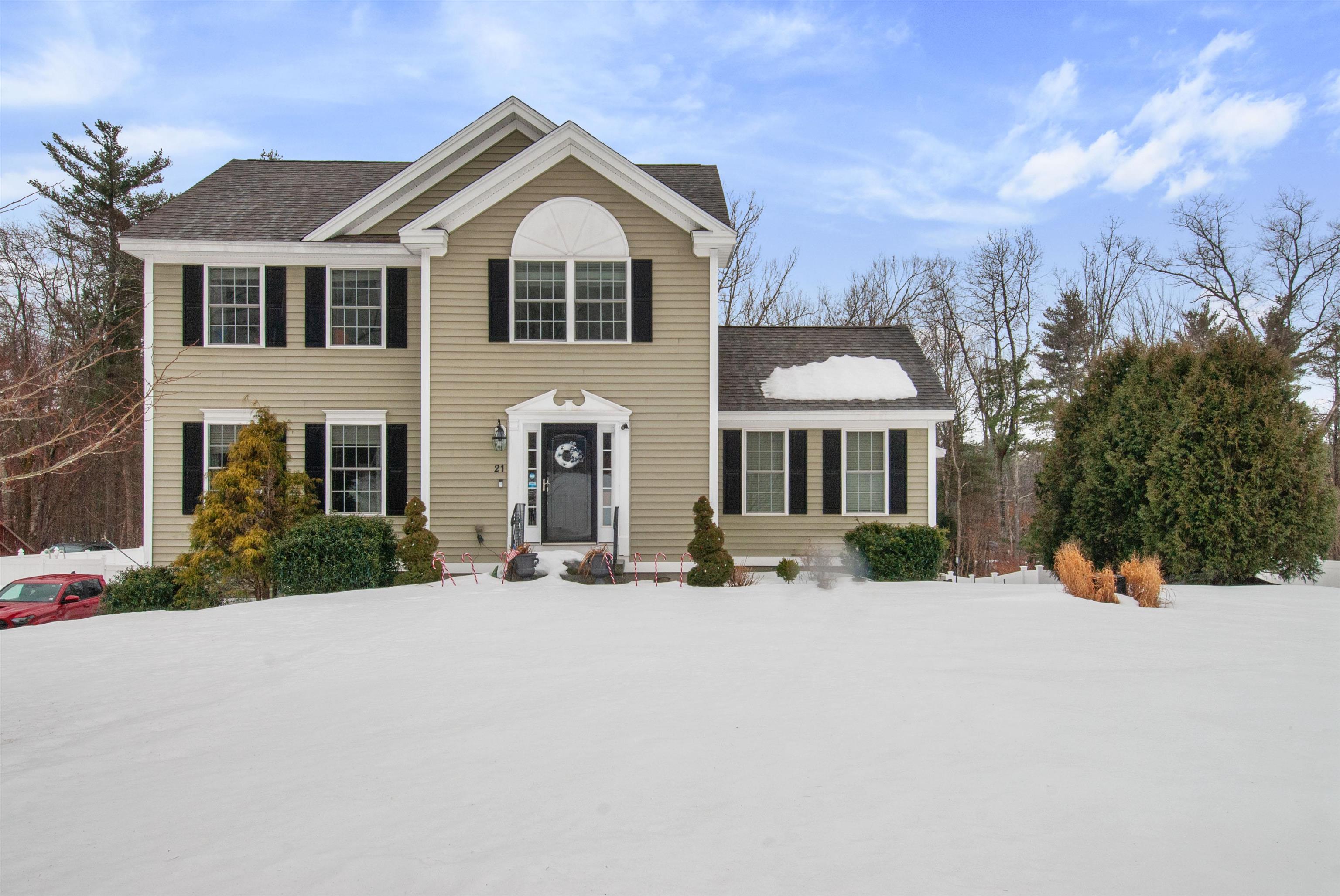 21 Pond Road, For Sale in Raymond - eXp Realty