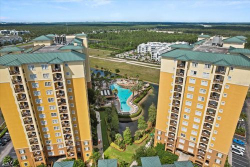 31503-8101 Resort Village Dr, Orlando, FL, 32821-5616 | Card Image