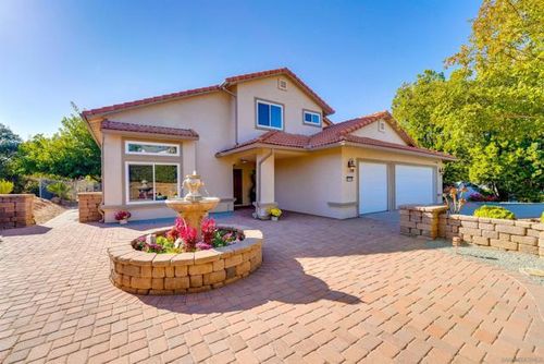  Thornbush Road, Ramona, CA, 92065 | Card Image