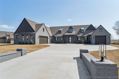 11248 S 220th East Ave, Broken Arrow, OK, 74014 | Card Image