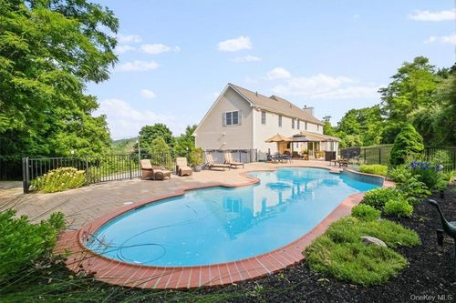 646 Route 311, Patterson, NY, 12563-2606 | Card Image