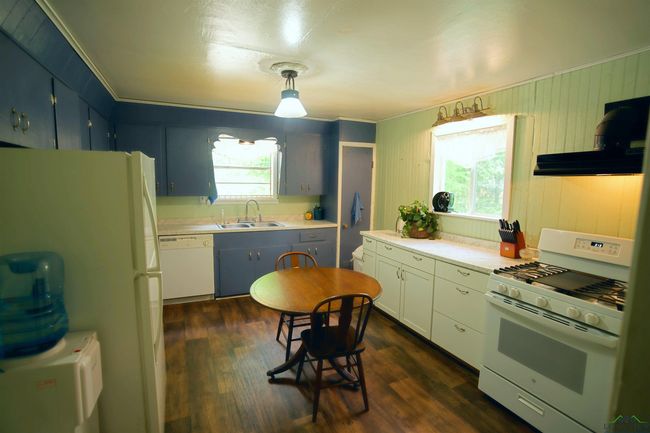 800 E Austin St, House other with 3 bedrooms, 2 bathrooms and null parking in Marshall TX | Image 4