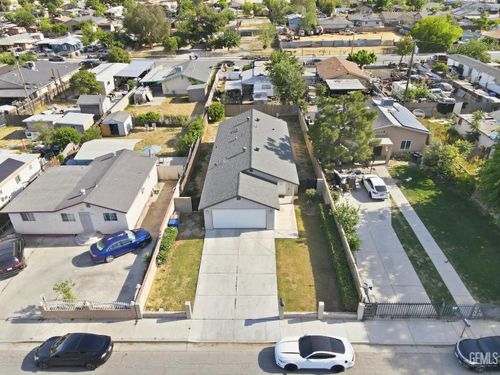 1819 Filson St, Bakersfield, CA, 93307-4576 | Card Image