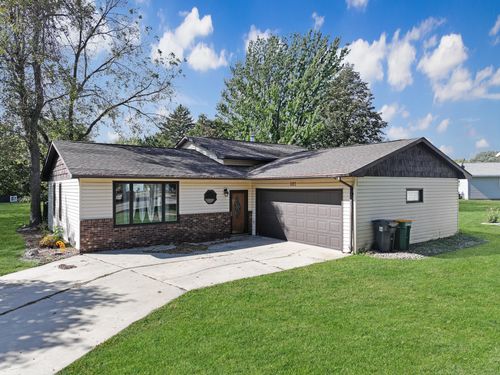 101 Parkview Dr, Lake Benton, MN, 56149-1005 | Card Image