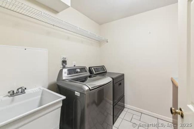 15 Ethan Dr, House other with 4 bedrooms, 4 bathrooms and 2 parking in Windsor CT | Image 23