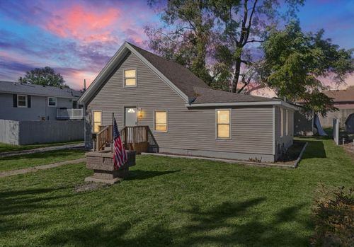 409 W Warren St, Le Roy, IL, 61752-1036 | Card Image