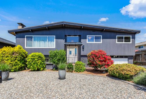805 Everett Cres, Burnaby, BC, V5A2N3 | Card Image