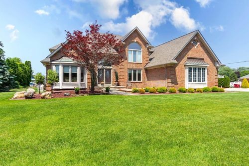 31595 N River Rd, Harrison Township, MI, 48045-1415 | Card Image