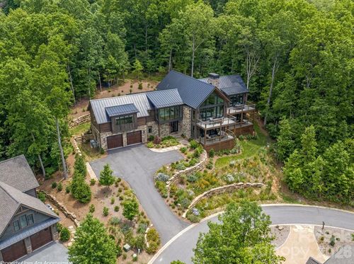 11 Crockett Ridge Rd, Black Mountain, NC, 28711-8935 | Card Image
