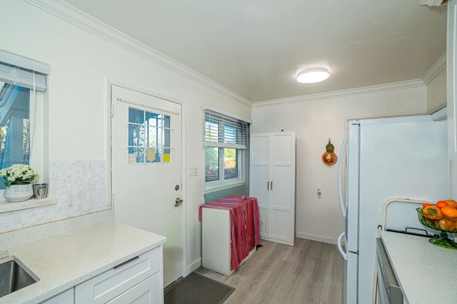 6407 Clinton St, House other with 6 bedrooms, 4 bathrooms and 5 parking in Burnaby BC | Image 10