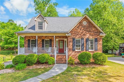6721 Fairwood Ct, Clemmons, NC, 27012-9248 | Card Image
