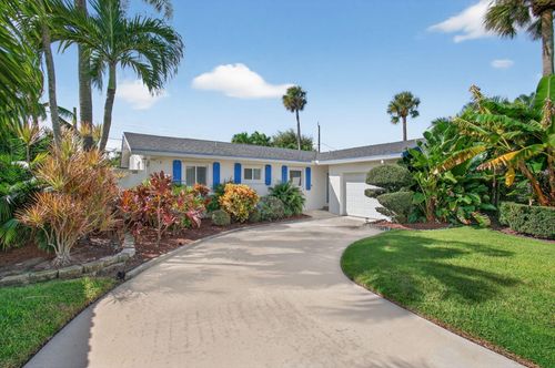 802 Mallard Dr, Delray Beach, FL, 33444-2029 | Card Image