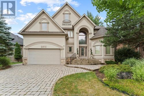 3711 Inglewood Ave, Windsor, ON, N9E4P3 | Card Image