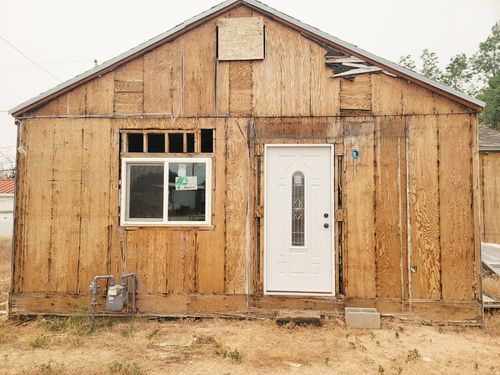 136 W Whitmore Dr, East Carbon, UT, 84520-8001 | Card Image