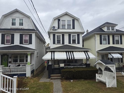 6 W Kirmar Ave, Nanticoke, PA, 18634-2002 | Card Image