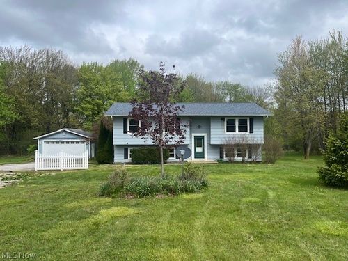 11930 Woodin Rd, Chardon, OH, 44024-9173 | Card Image