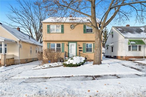 4666 E 86th St, Garfield Heights, OH, 44125-1330 | Card Image