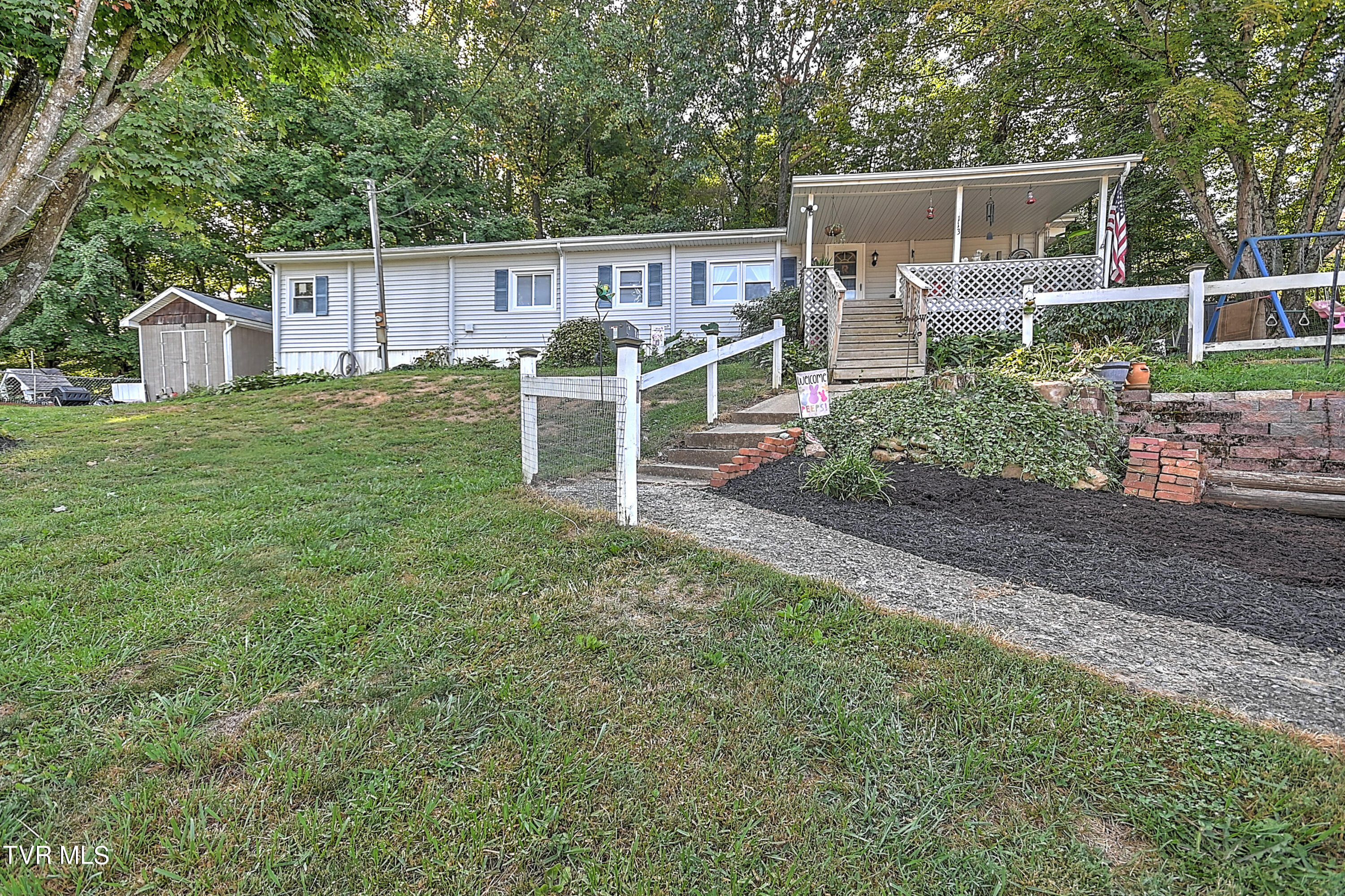 Lilley Ln, Johnson City, TN 37604