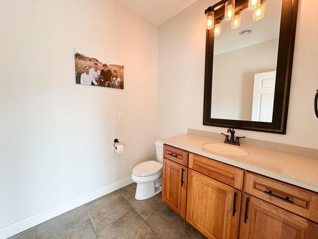 Bathroom.jpg | Image 13