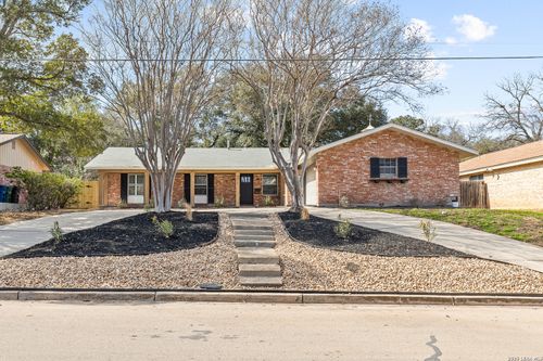 371 Pike Rd, San Antonio, TX, 78209-3116 | Card Image