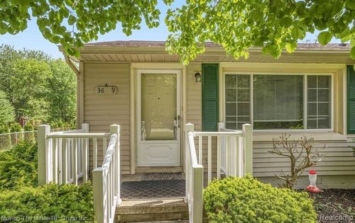 38669 Westvale St, Romulus, MI, 48174-4726 | Card Image