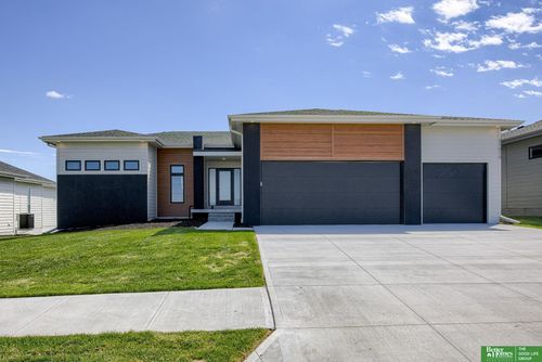 21056 Joseph St, Elkhorn, NE, 68022-3480 | Card Image