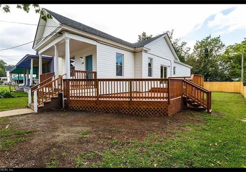 148 Owens St, Portsmouth, VA, 23704-1823 | Card Image