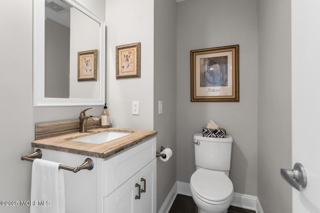 7 Navesink Ct, Condo with 3 bedrooms, 4 bathrooms and 2 parking in Long Branch NJ | Image 19