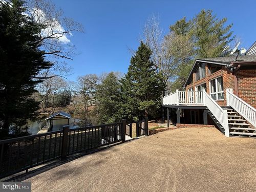 710 Train Ln, HEATHSVILLE, VA, 22473-4595 | Card Image