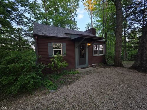 158 Redbud Ln, Nashville, IN, 47448-8453 | Card Image