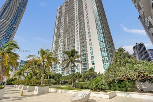 1106-951 Brickell Ave, Miami, FL, 33131-3930 | Card Image