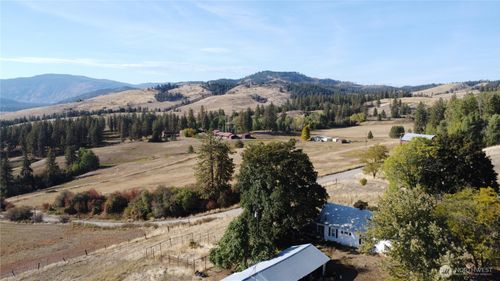 640 Highland Loop Rd, Kettle Falls, WA, 99141-9714 | Card Image
