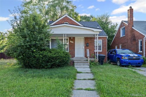 17326 Albion St, Detroit, MI, 48234-3811 | Card Image