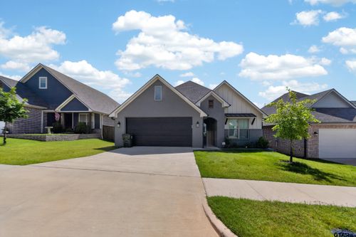 7012 Hillside Ave, Tyler, TX, 75707-6222 | Card Image