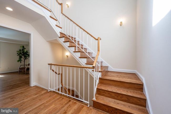 4616 Arlington Blvd, Townhouse with 4 bedrooms, 4 bathrooms and null parking in ARLINGTON VA | Image 29